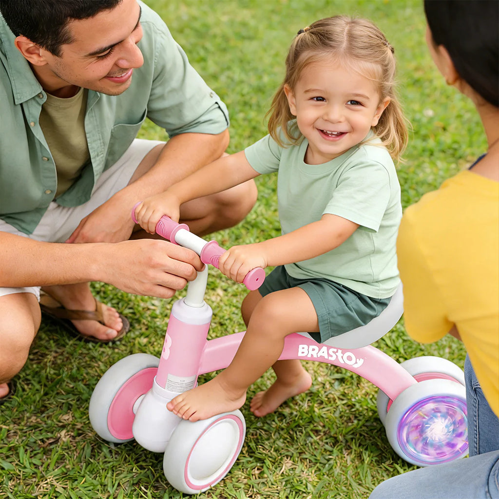 Bicicleta De Equilíbrio Infantil Andador Sem Pedal 4 Rodas Brastoy