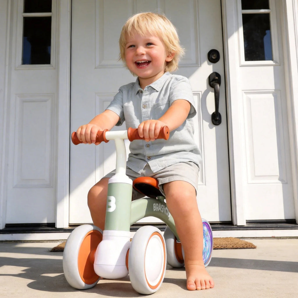 Bicicleta De Equilíbrio Infantil Andador Sem Pedal 4 Rodas Brastoy