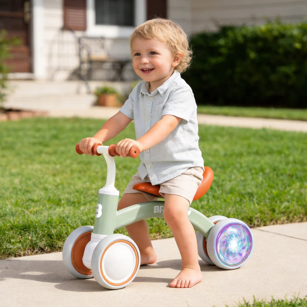 Bicicleta De Equilíbrio Infantil Andador Sem Pedal 4 Rodas Brastoy