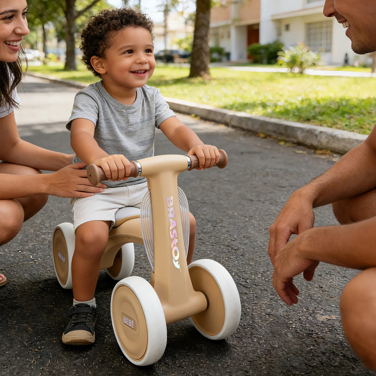 Bicicleta De Equilíbrio Infantil Andador Sem Pedal 4 Rodas Brastoy