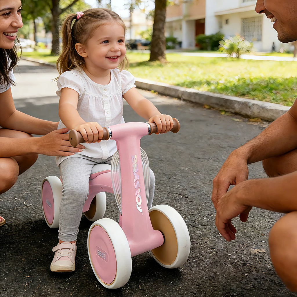 Bicicleta De Equilíbrio Infantil Andador Sem Pedal 4 Rodas Brastoy