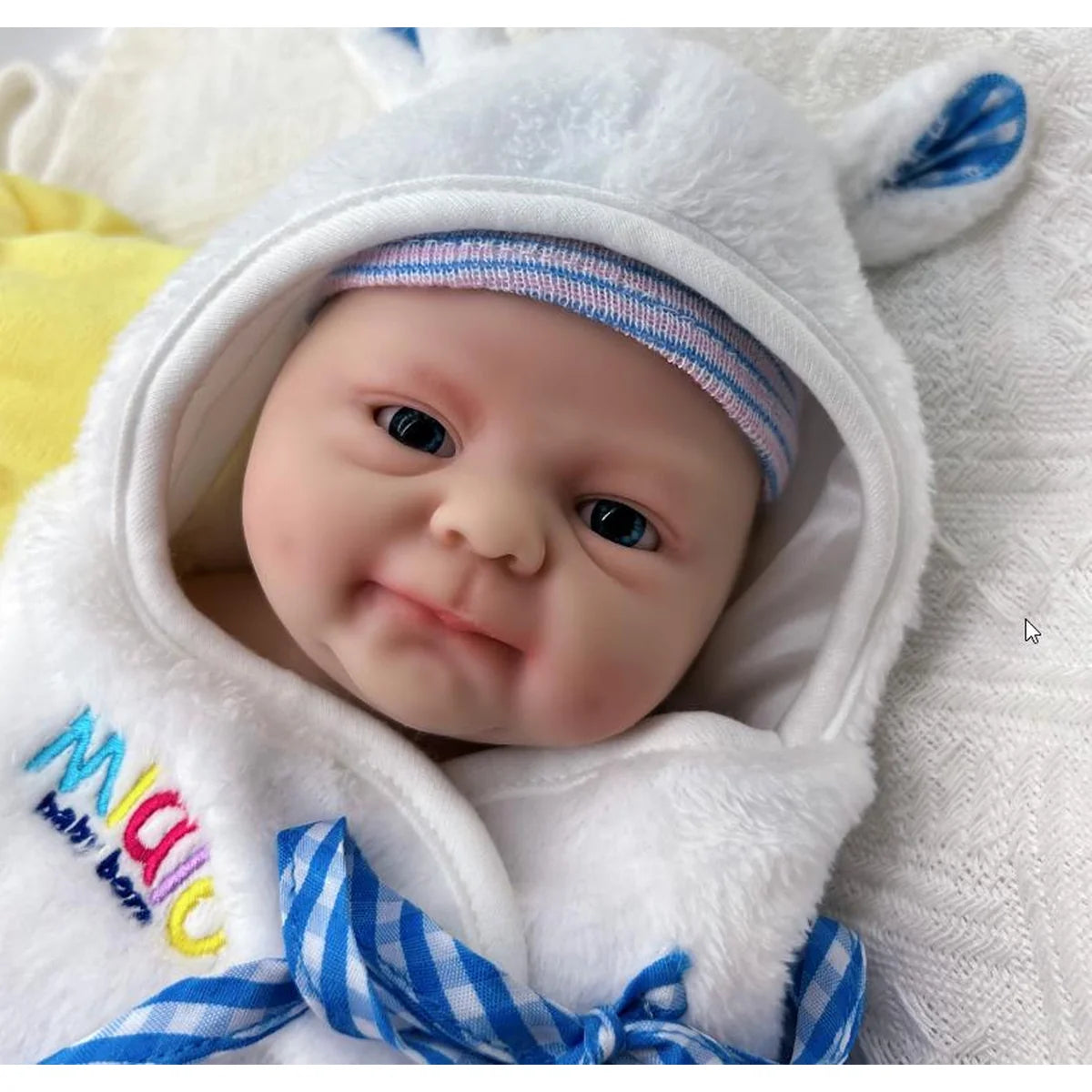 Boneco Bebê Reborn Brastoy Silicone Sólido 40cm Pode Tomar Banho Kit Acessórios Chupeta Fralda Mamadeira Pelúcia Certidão