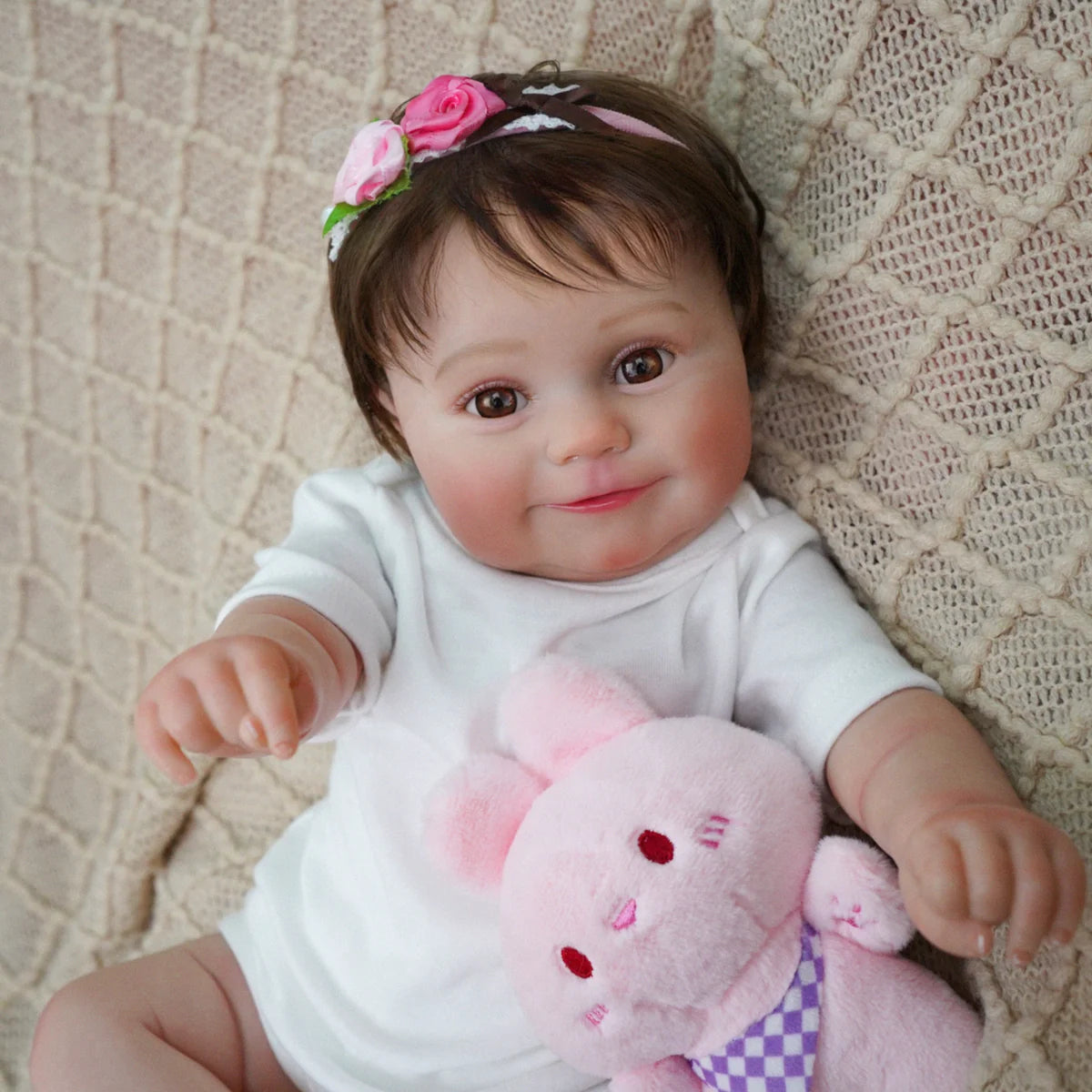 Boneca Bebê Reborn Realista Silicone Conjunto de Roupa Chupeta Mamadeira e Pelúcia Pode Dar Banho Roupa