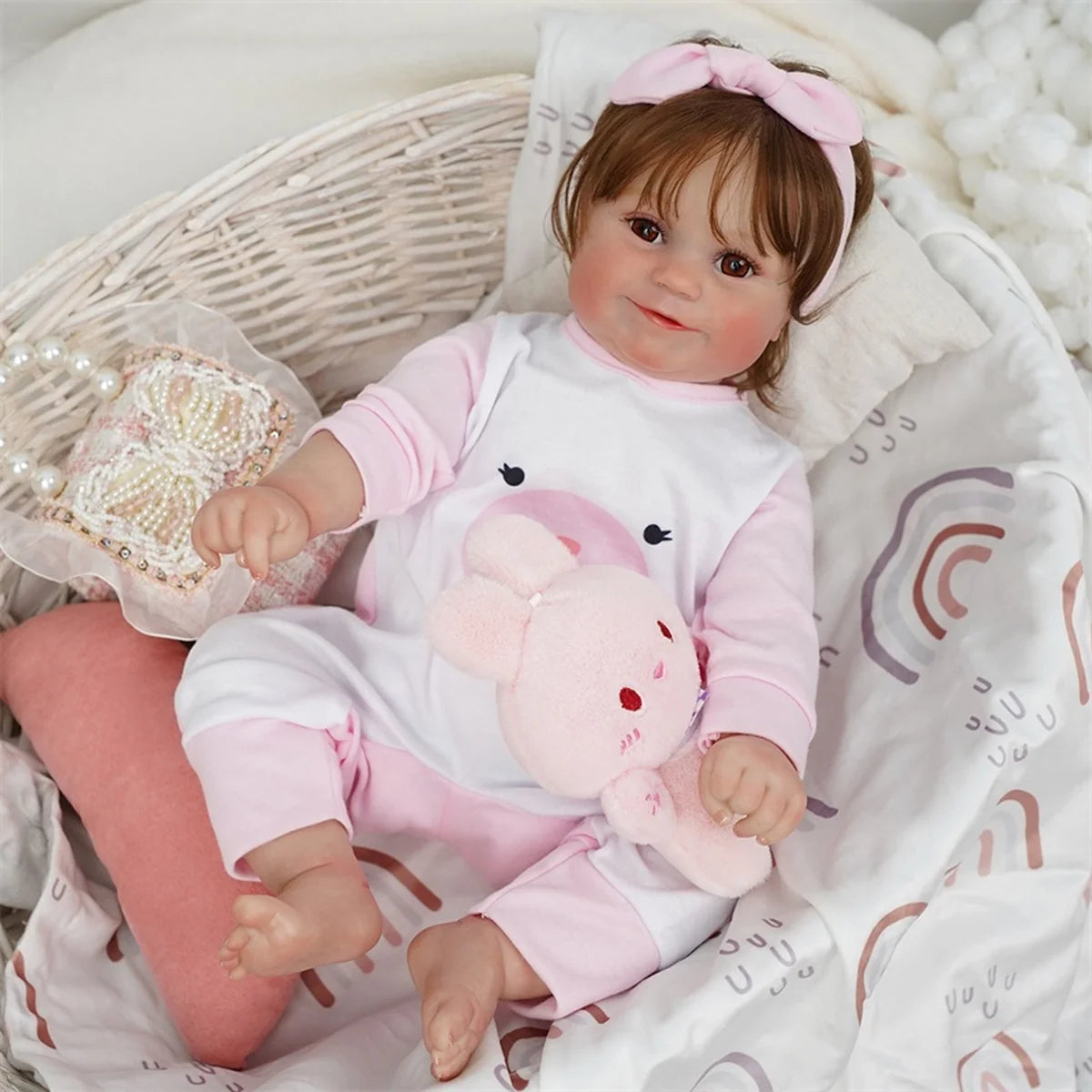 Boneca Bebê Reborn Realista Silicone Conjunto de Roupa Chupeta Mamadeira e Pelúcia Pode Dar Banho Roupa