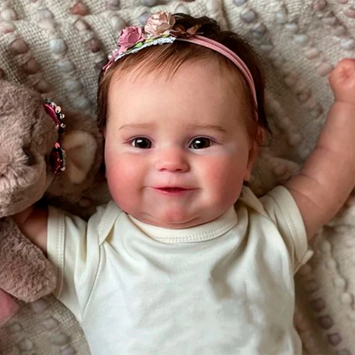 Boneca Bebê Reborn Realista Silicone Conjunto de Roupa Chupeta Mamadeira e Pelúcia Pode Dar Banho Roupa
