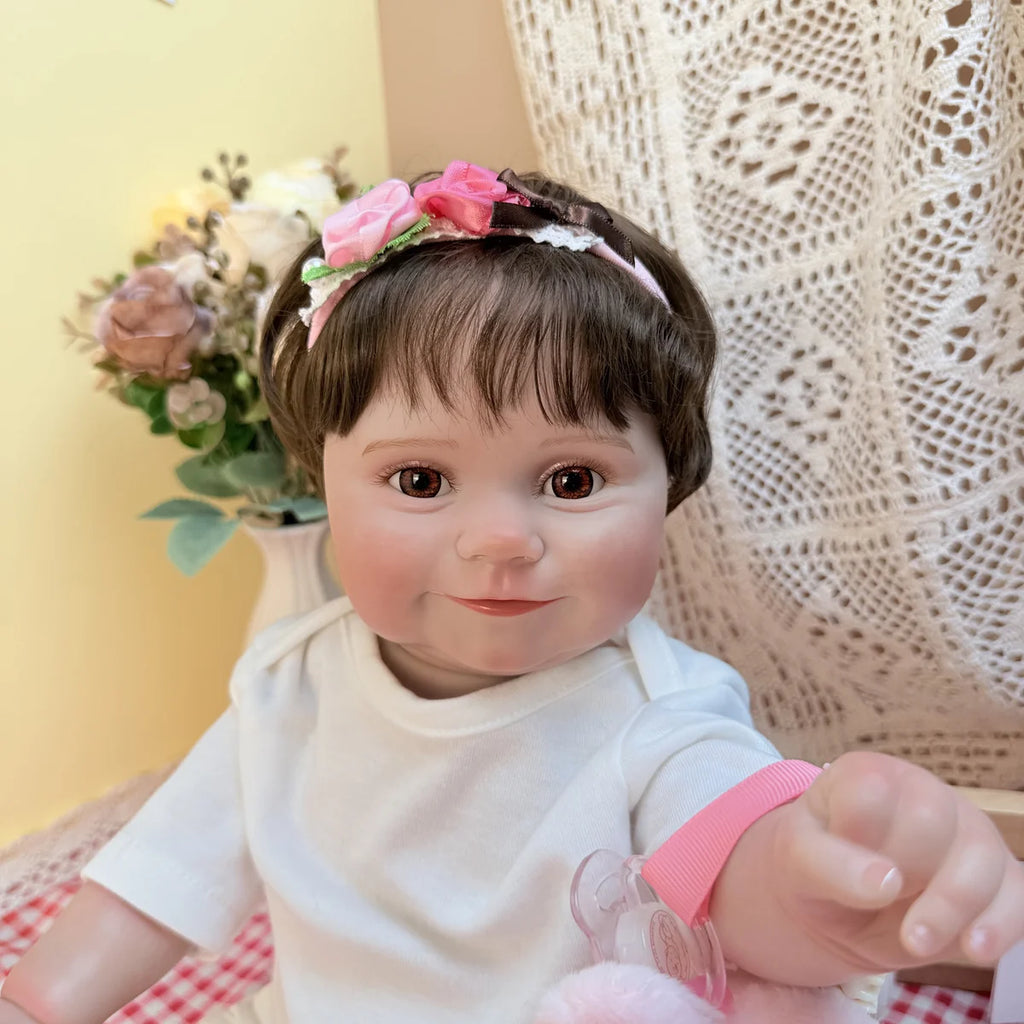Boneca Bebê Reborn Realista Silicone Conjunto de Roupa Chupeta Mamadeira e Pelúcia Pode Dar Banho Roupa
