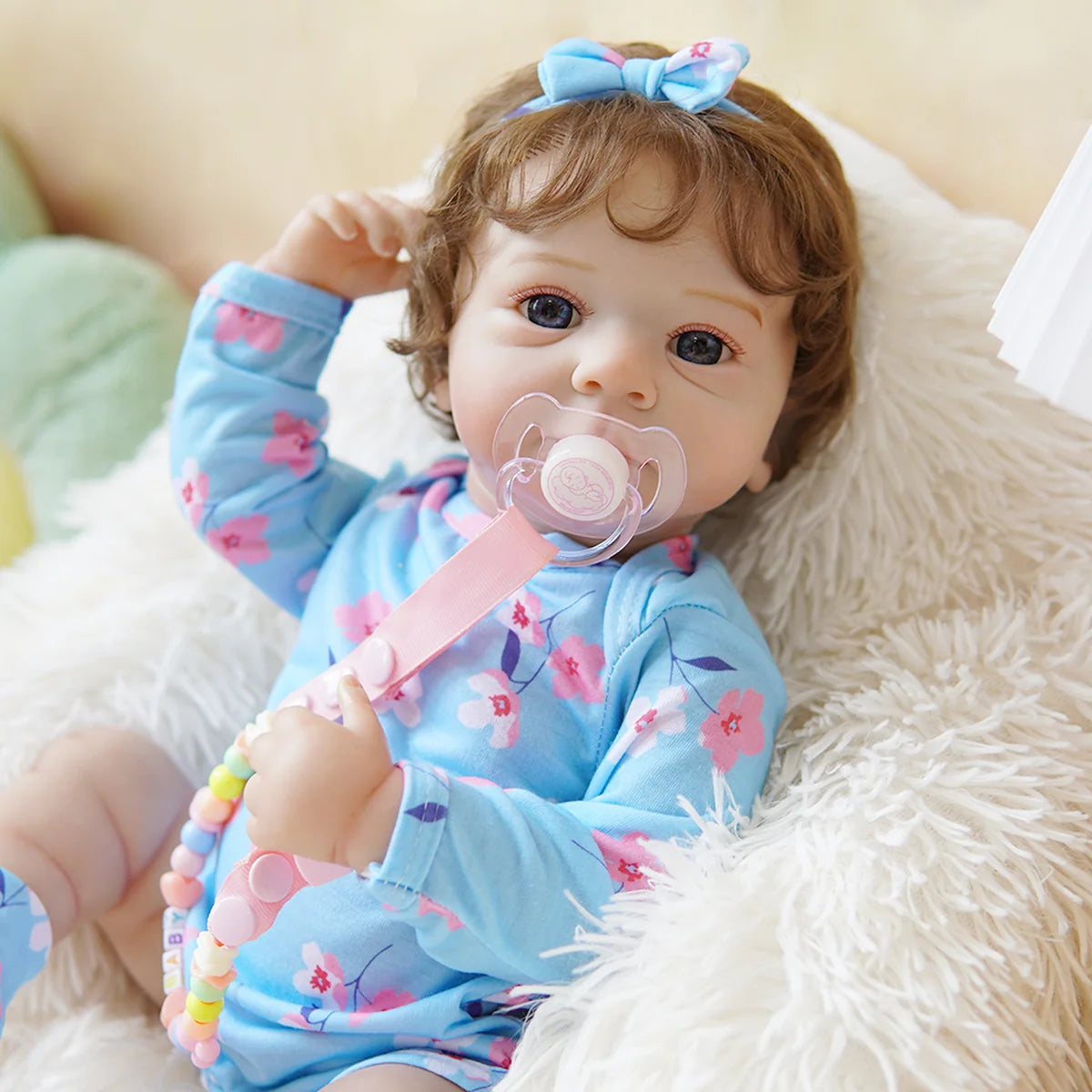 Boneca Bebê Reborn Silicone Realista 48cm Original Kit Acessórios Conjunto Roupa Mamadeira Chupeta Pelúcia Fralda Certidão