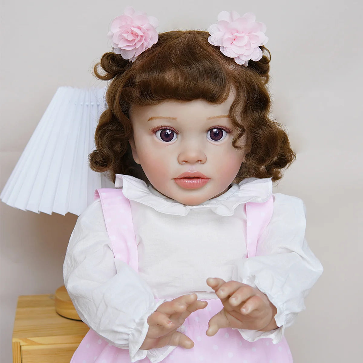 Boneca Bebê Reborn Corpo de Tecido 65cm Conjunto de Roupa Mamadeira Chupeta Brastoy