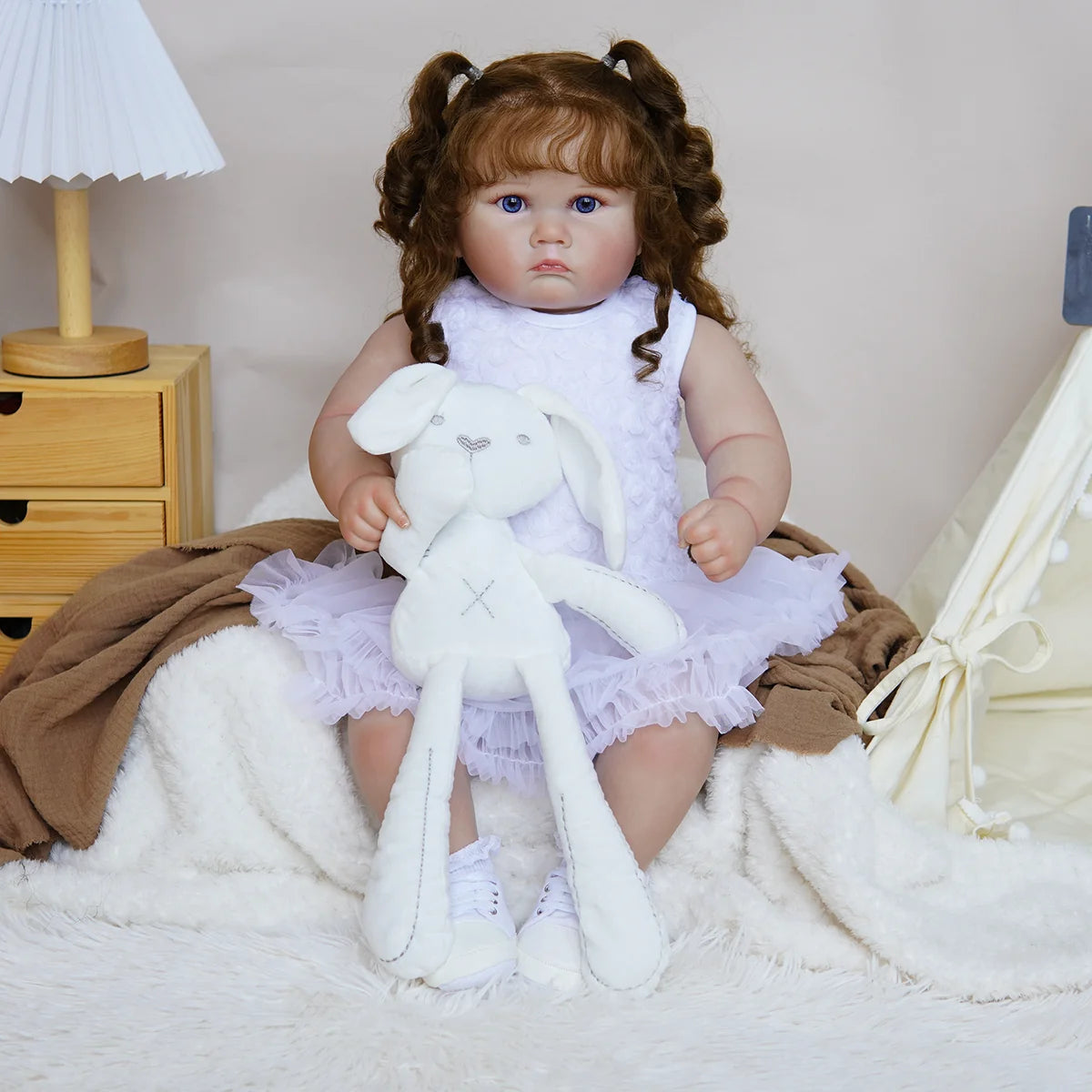 Boneca Bebê Reborn Corpo de Tecido 60cm Conjunto de Roupa Mamadeira Chupeta Brastoy