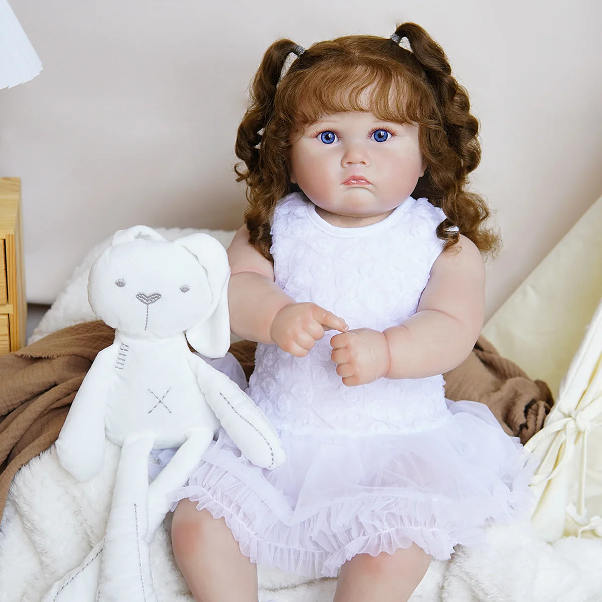 Boneca Bebê Reborn Corpo de Tecido 60cm Conjunto de Roupa Mamadeira Chupeta Brastoy