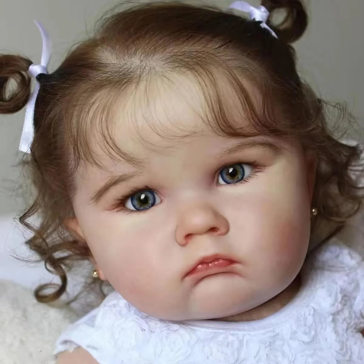 Boneca Bebê Reborn Corpo de Tecido 60cm Conjunto de Roupa Mamadeira Chupeta Brastoy