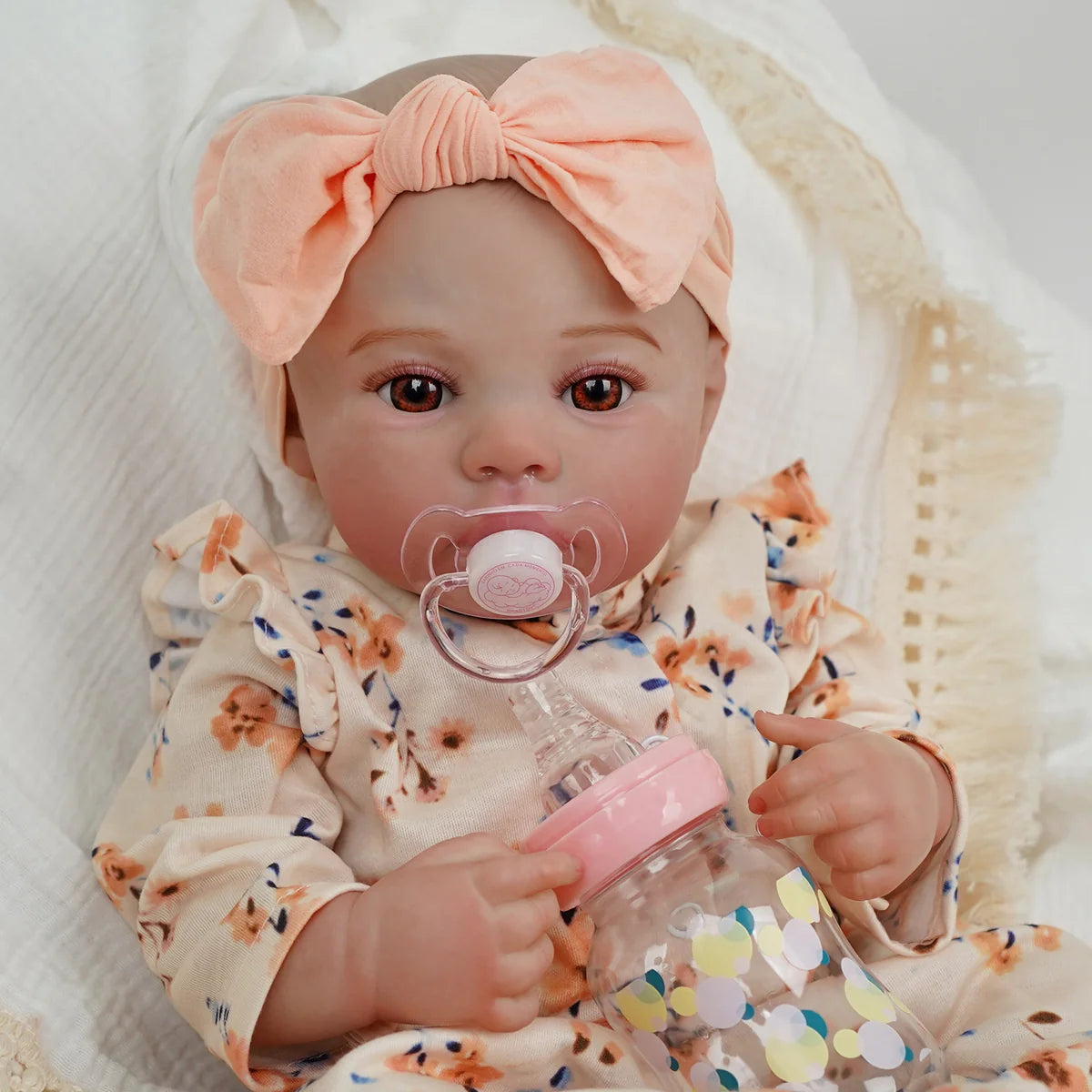 Boneca Bebê Reborn Realista Brastoy Original 48cm Silicone Kit Conjunto de Roupa Mamadeira Chupeta Certidão Fralda e Pelúcia