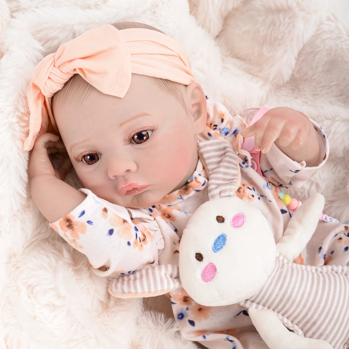 Boneca Bebê Reborn Realista Brastoy Original 48cm Silicone Kit Conjunto de Roupa Mamadeira Chupeta Certidão Fralda e Pelúcia