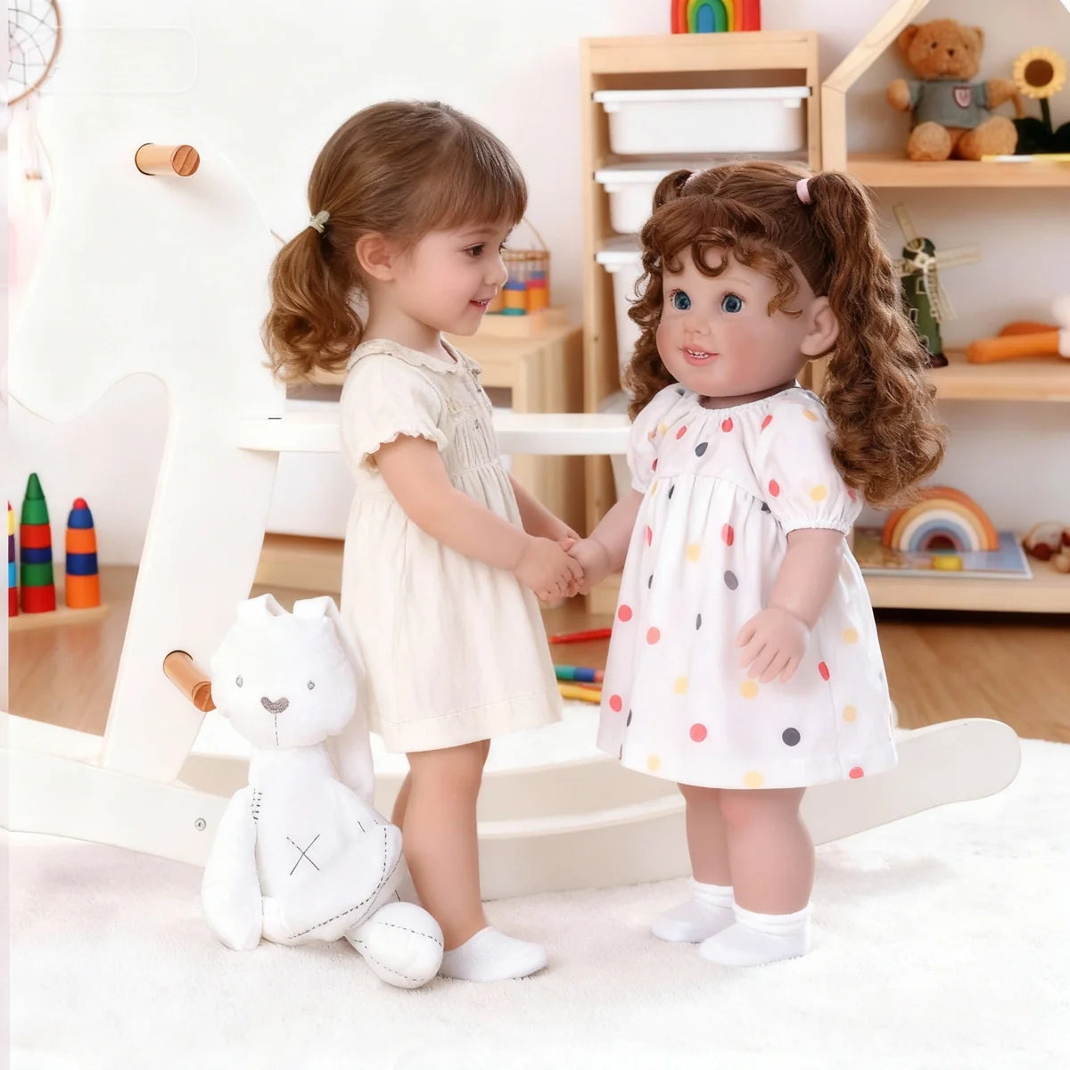 Boneca Bebê Reborn Menina 60cm Corpo De Pano Com Olho Azul