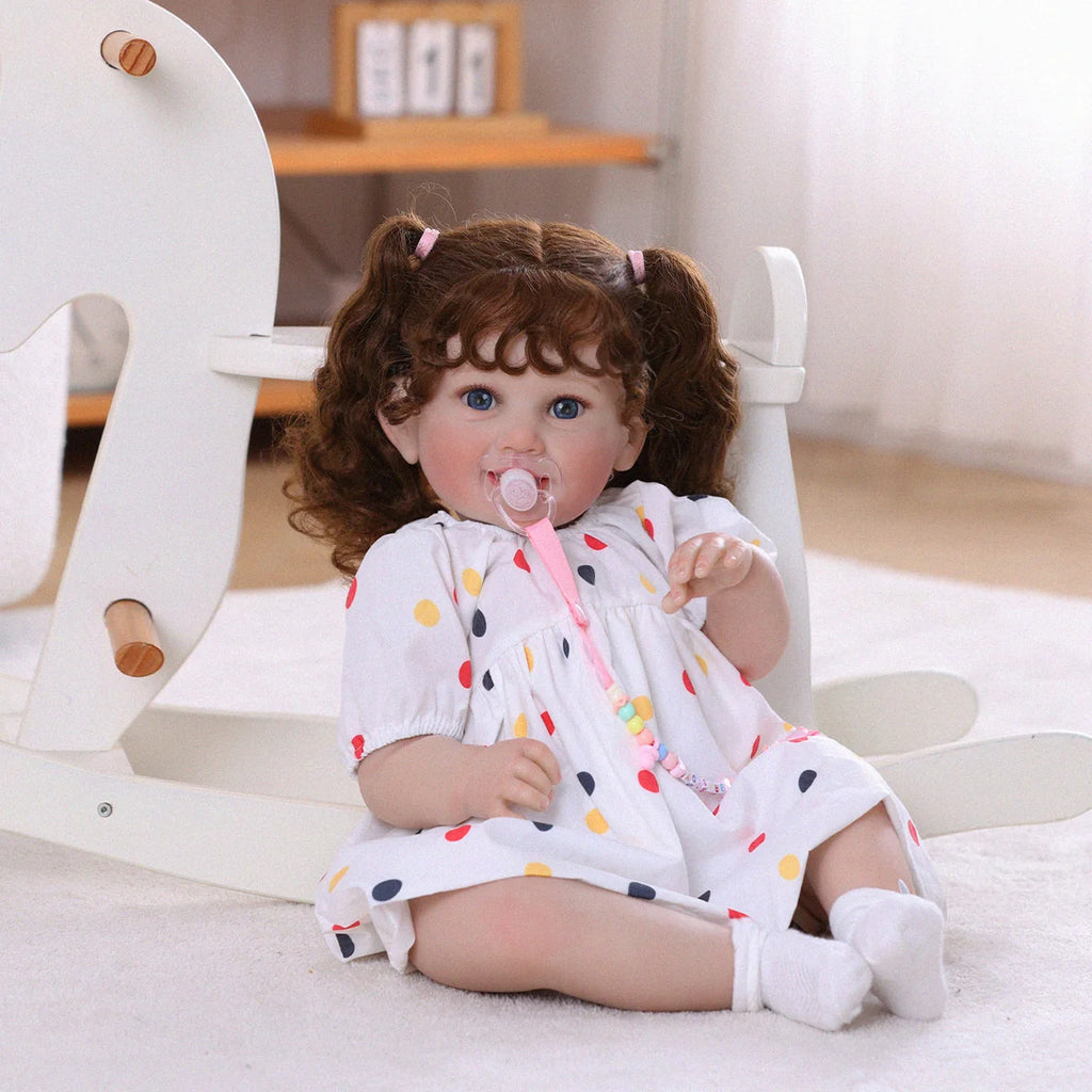 Boneca Bebê Reborn Menina 60cm Corpo De Pano Com Olho Azul