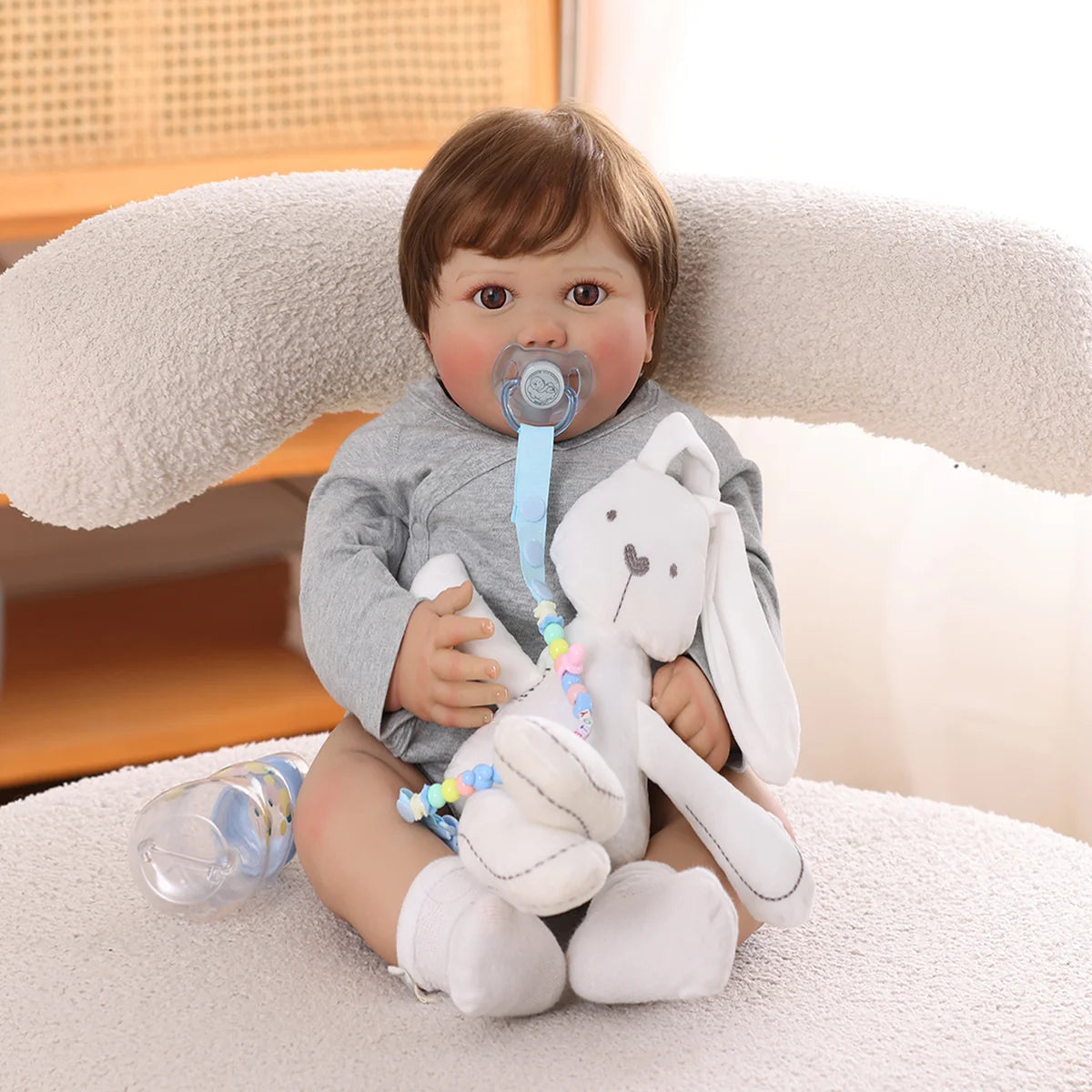 Bebê Reborn Boneco Corpo de silicone Pode Dar Banho 60cm Conjunto de Roupa Chupeta Mamadeira Certidão Fralda e Pelúcia Brastoy