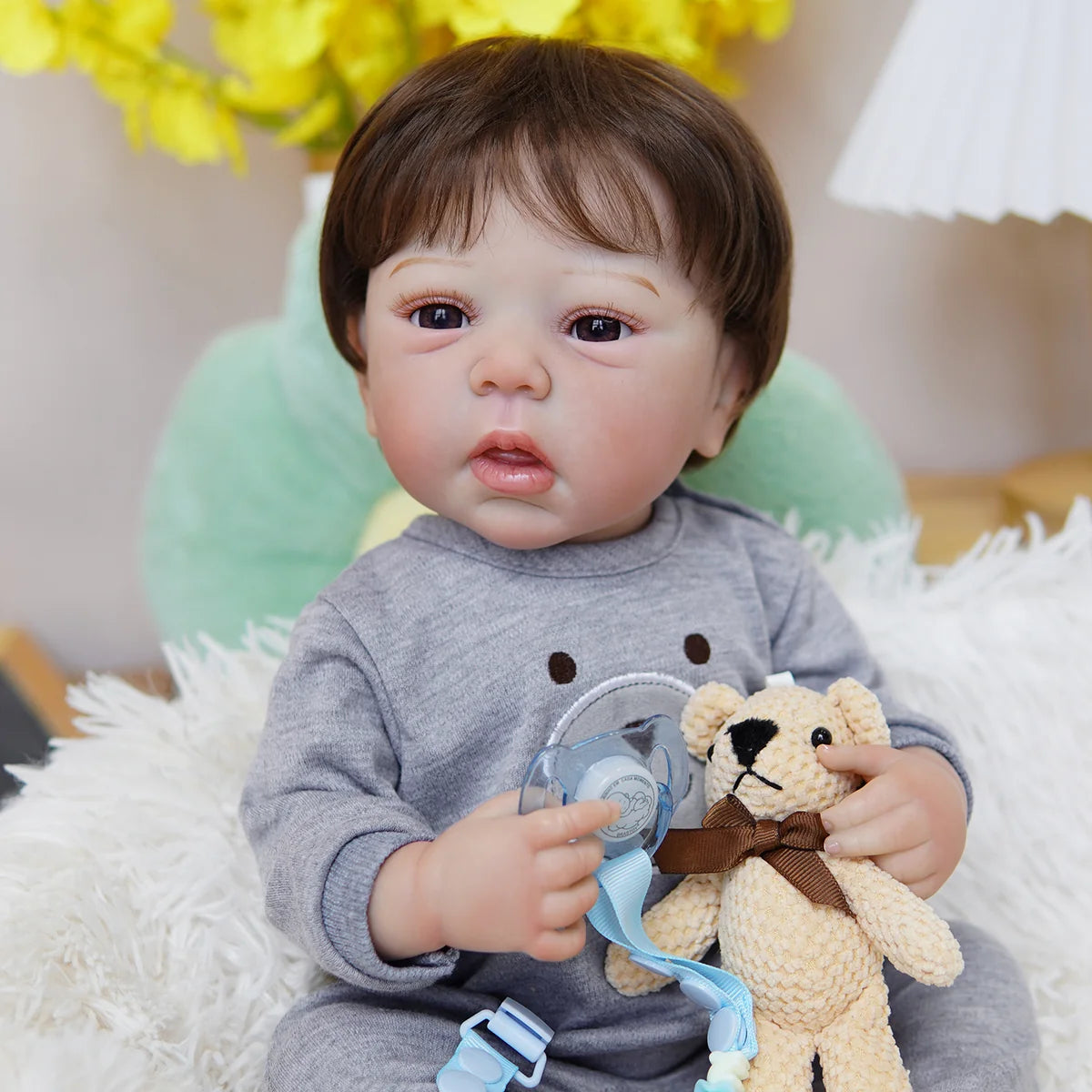 Boneco Bebê Reborn Brastoy Silicone Realista 48cm Kit Acessórios Conjunto Roupa Mamadeira Chupeta Pelúcia Fralda Certidão