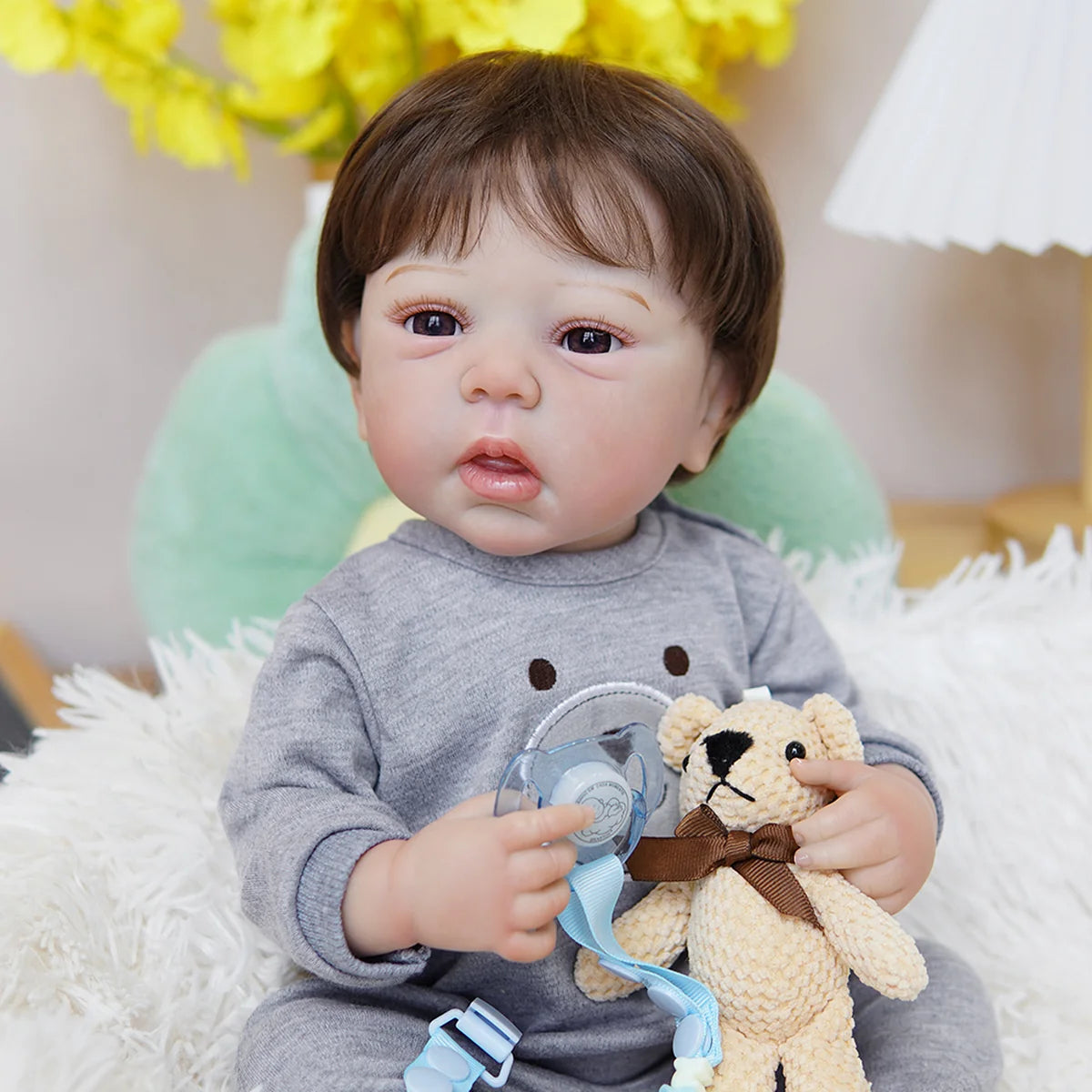 Boneco Bebê Reborn Brastoy Silicone Realista 48cm Kit Acessórios Conjunto Roupa Mamadeira Chupeta Pelúcia Fralda Certidão