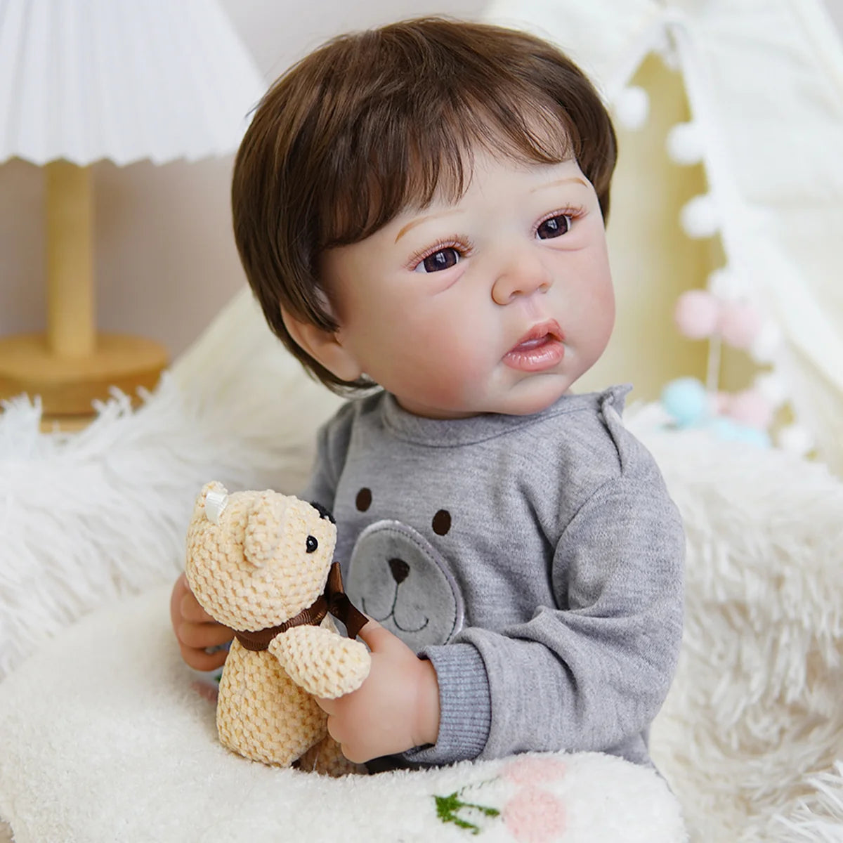 Boneco Bebê Reborn Brastoy Silicone Realista 48cm Kit Acessórios Conjunto Roupa Mamadeira Chupeta Pelúcia Fralda Certidão