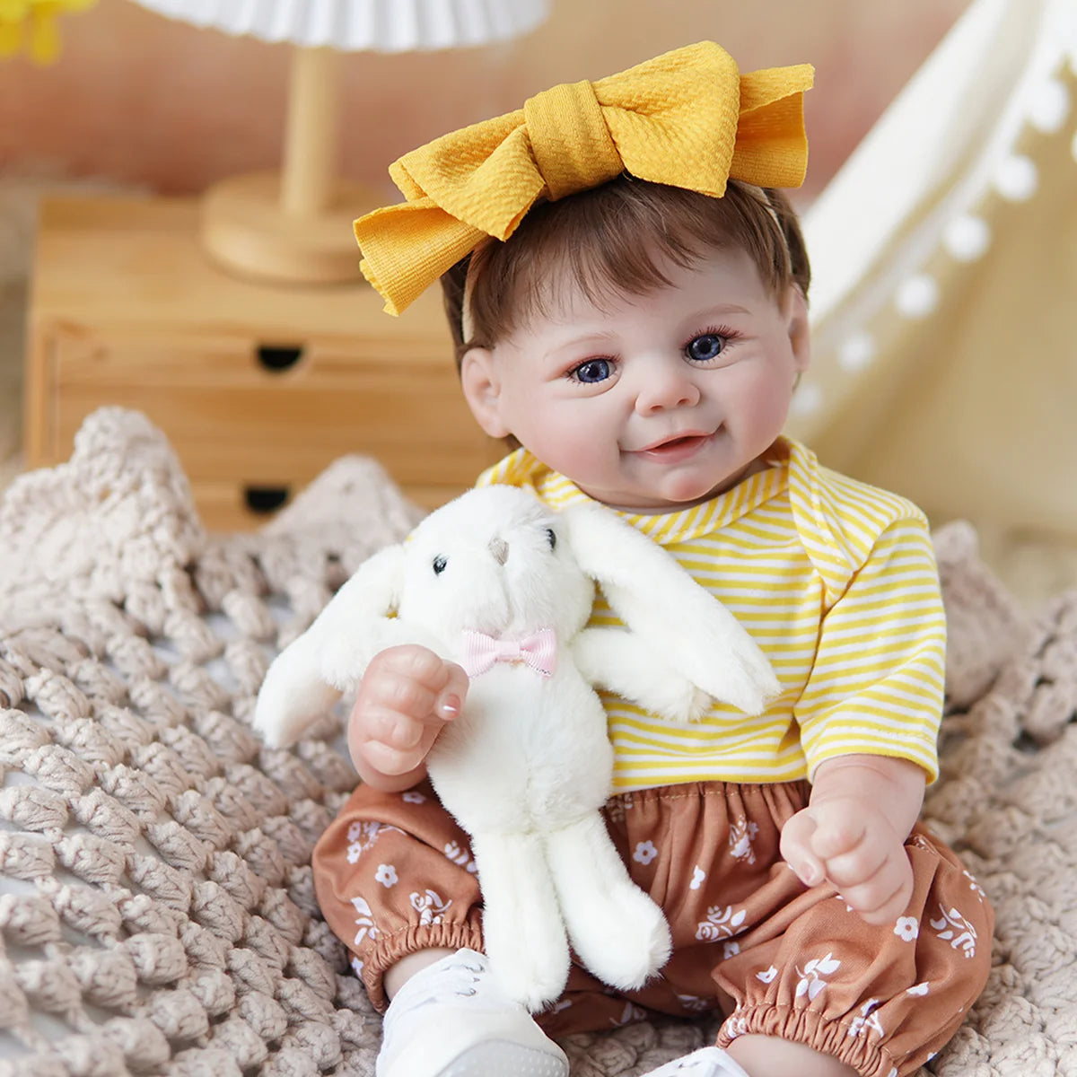 Boneca Bebê Reborn Brastoy Realista Silicone 48cm Conjunto de Roupa Chupeta Mamadeira e Pelúcia Pode Dar Banho Roupa