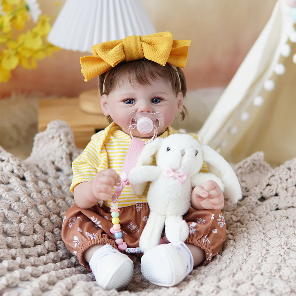 Boneca Bebê Reborn Brastoy Realista Silicone 48cm Conjunto de Roupa Chupeta Mamadeira e Pelúcia Pode Dar Banho Roupa