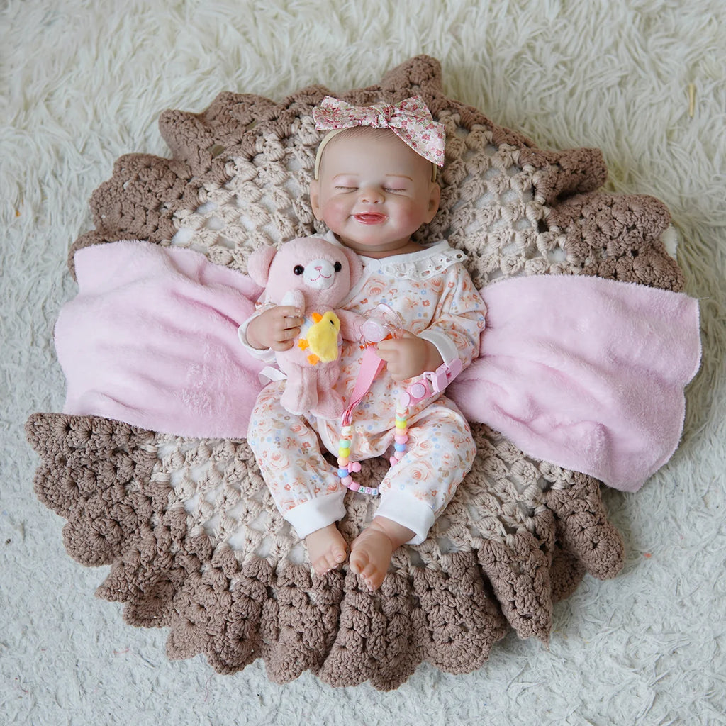 Boneca Bebê Reborn Brastoy Silicone Realista 55cm Kit Acessórios Conjunto Roupa Mamadeira Chupeta Pelúcia Fralda Certidão
