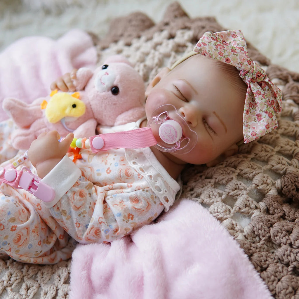 Boneca Bebê Reborn Brastoy Silicone Realista 55cm Kit Acessórios Conjunto Roupa Mamadeira Chupeta Pelúcia Fralda Certidão