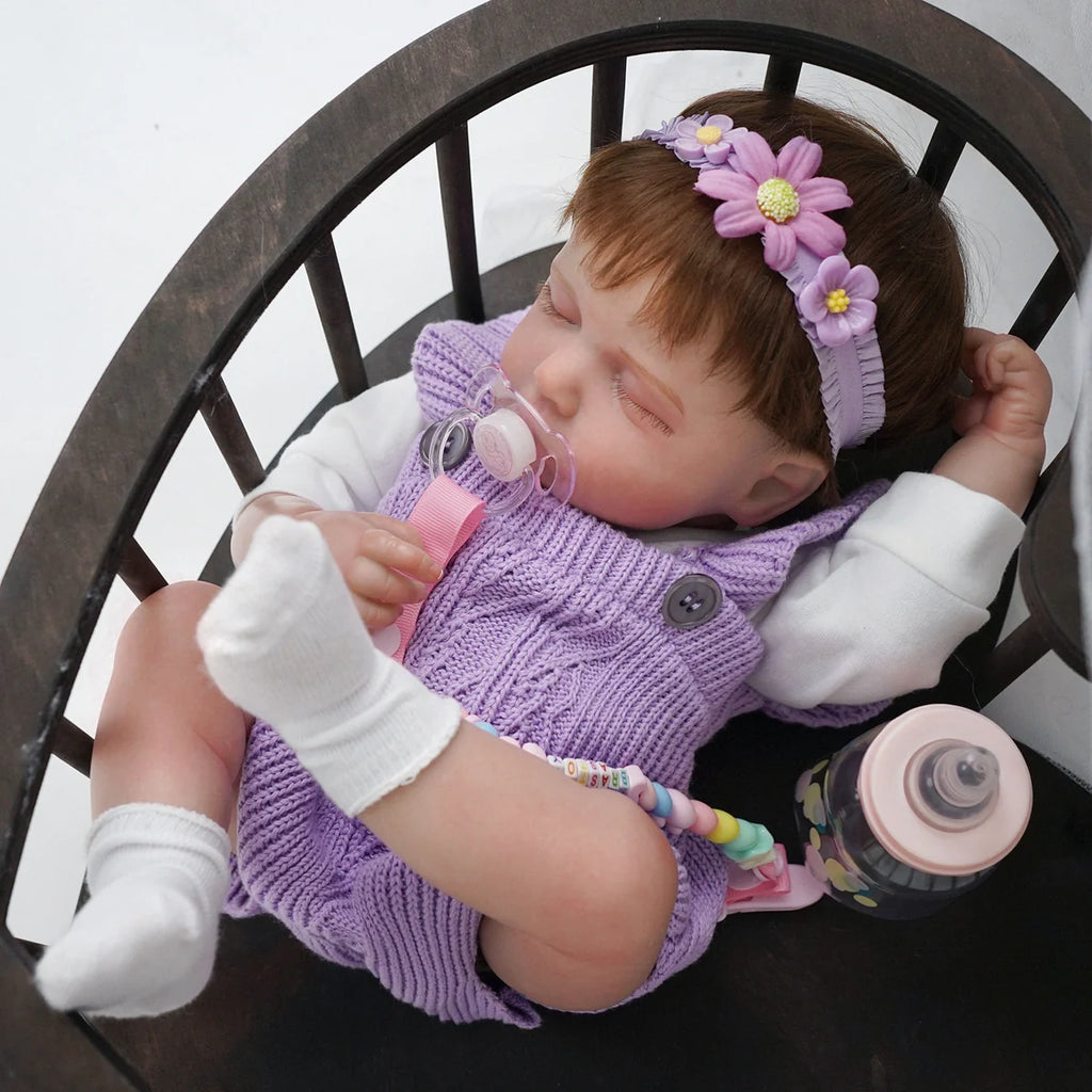 Boneca Bebê Reborn Brastoy Realista Silicone 48cm Conjunto de Roupa Chupeta Mamadeira e Pelúcia Pode Dar Banho Roupa