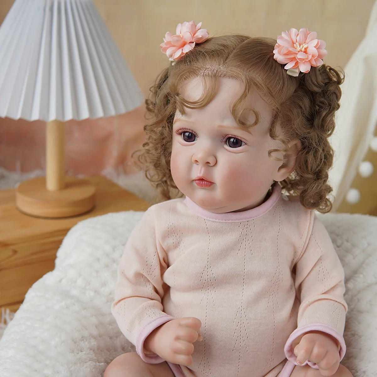 Boneca Bebê Reborn Brastoy Realista Silicone 48cm Conjunto de Roupa Chupeta Mamadeira e Pelúcia Pode Dar Banho Roupa