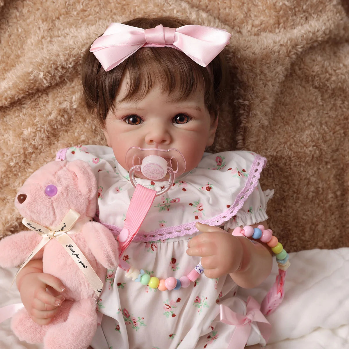 Boneca Bebê Reborn Realista Brastoy Original 48 cm Silicone Kit Conjunto de Roupa Mamadeira Chupeta Certidão Fralda e Pelúcia