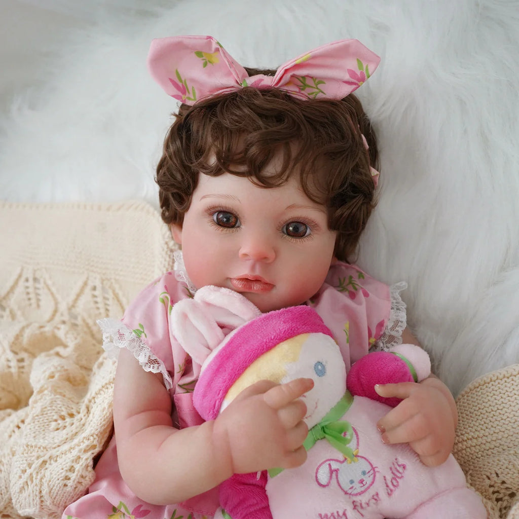 Boneca Bebê Reborn Brastoy Realista Silicone 48cm Conjunto de Roupa Chupeta Mamadeira e Pelúcia Pode Dar Banho Roupa