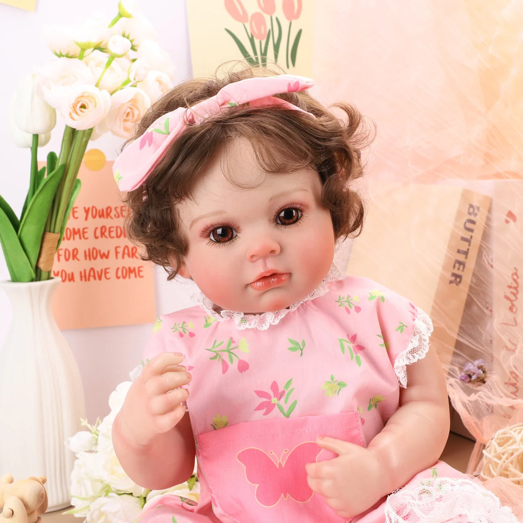 Boneca Bebê Reborn Brastoy Realista Silicone 48cm Conjunto de Roupa Chupeta Mamadeira e Pelúcia Pode Dar Banho Roupa