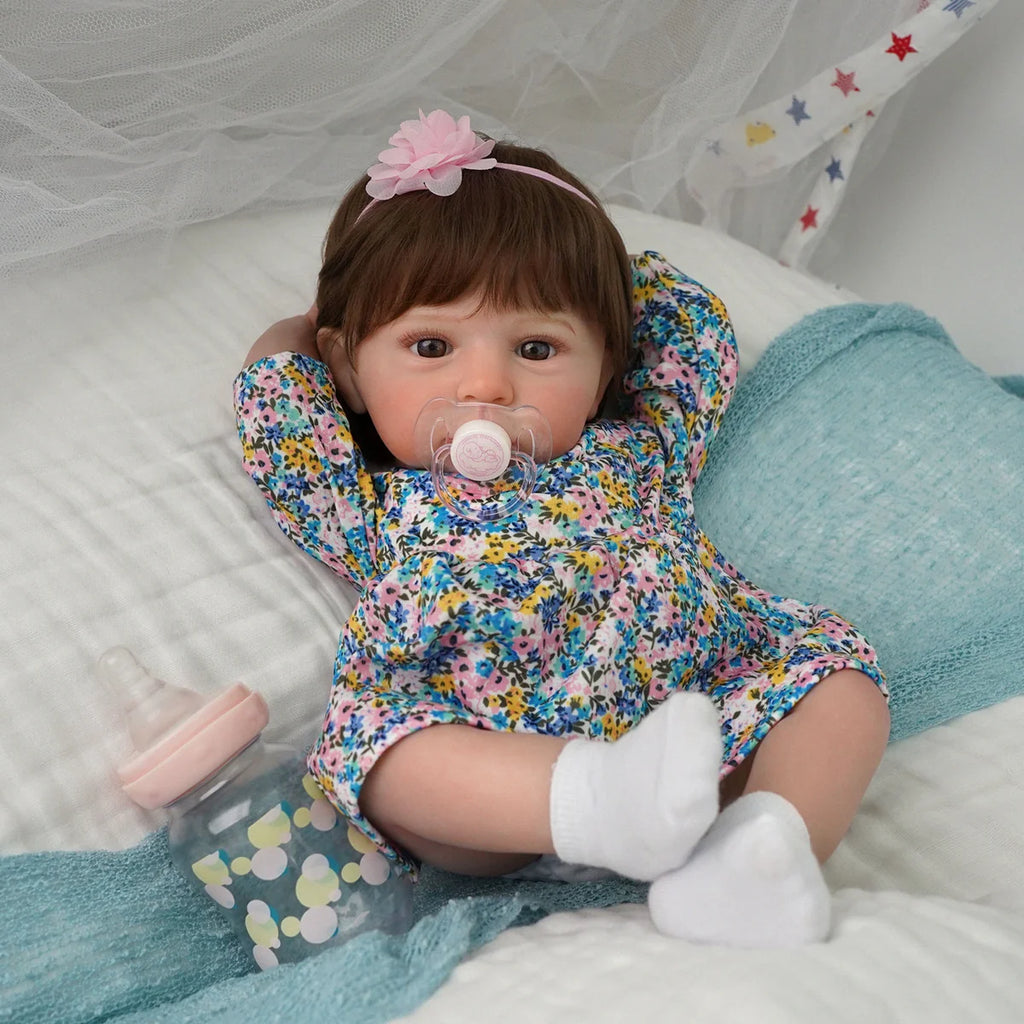 Boneca Bebê Reborn Brastoy Realista Silicone 48cm Conjunto de Roupa Chupeta Mamadeira e Pelúcia Pode Dar Banho Roupa