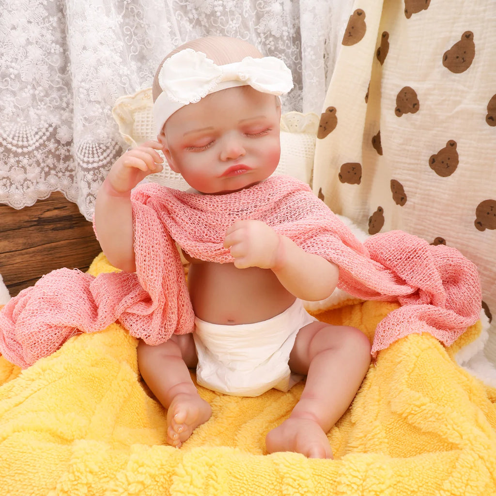 Bebê Reborn Boneca Corpo de silicone Pode Dar Banho 48cm Conjunto de Roupa Chupeta Mamadeira Fralda Certidão e Pelúcia Brastoy