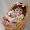 Bebê Reborn Boneca Corpo de silicone Pode Dar Banho 48cm Conjunto de Roupa Chupeta Mamadeira Fralda Certidão e Pelúcia Brastoy