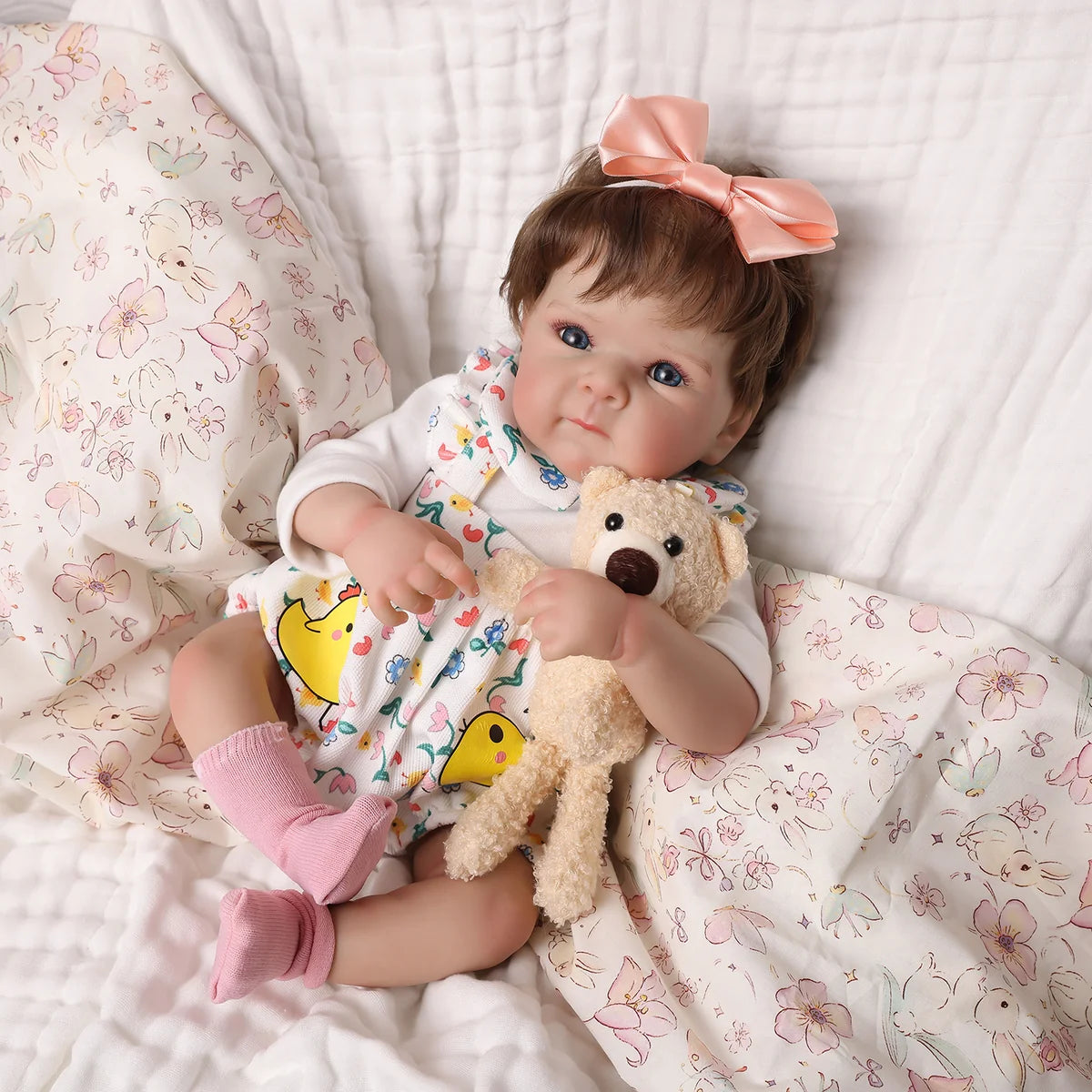 Bebê Reborn Boneca Corpo de silicone Pode Dar Banho 48cm Conjunto de Roupa Chupeta Mamadeira Fralda Certidão e Pelúcia Brastoy
