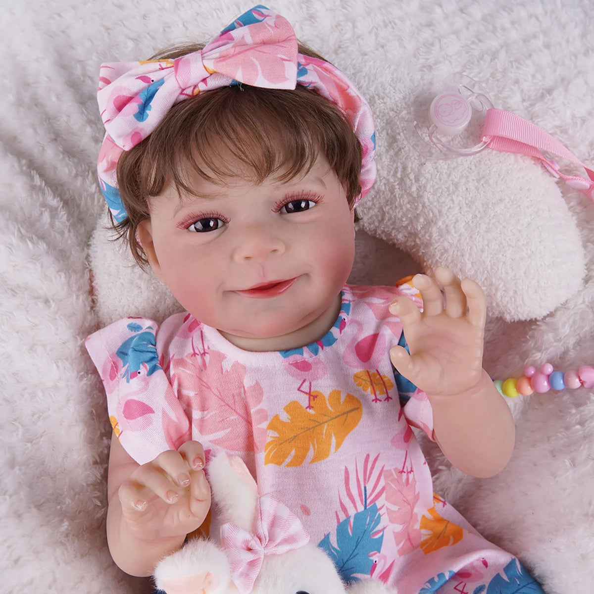 Bebê Reborn Menina Silicone 48cm Boneca Olhos Castanhos Pode dar Banho Brastoy Com Acessórios
