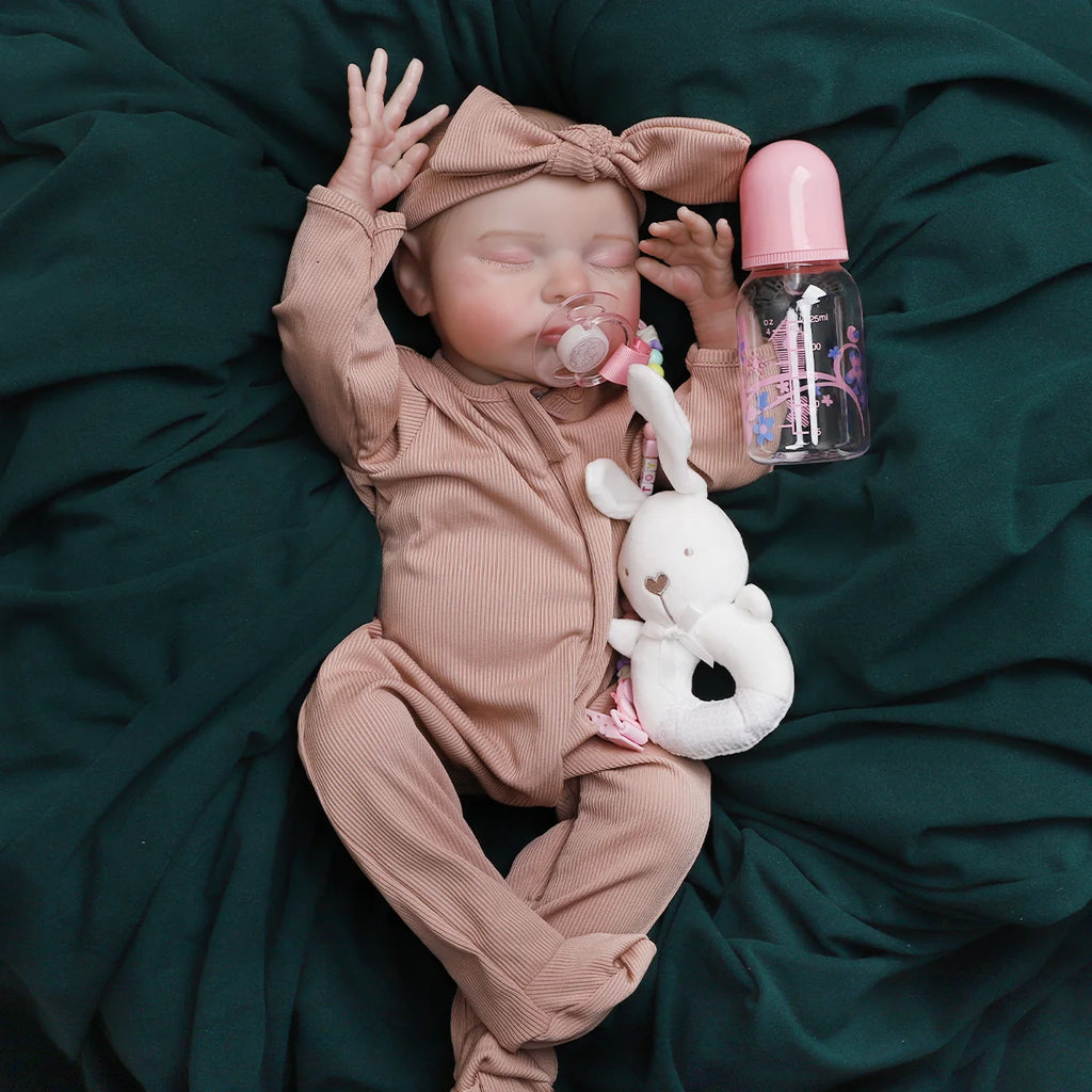 Boneca Bebê Reborn Brastoy Realista Silicone 48cm Conjunto de Roupa Chupeta Mamadeira Fralda Certidão e Pelúcia Pode Dar Banho Roupa
