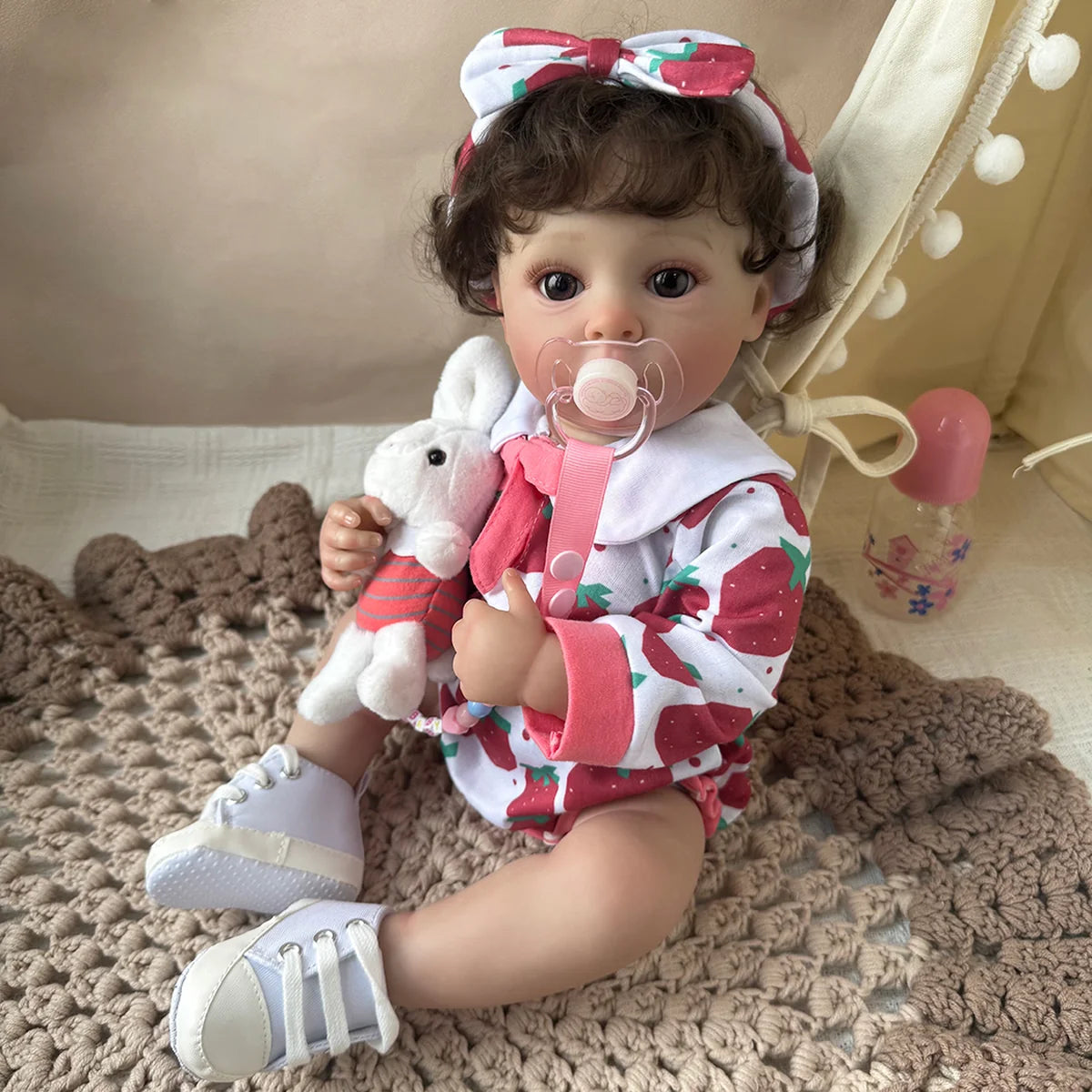Boneca Bebê Reborn 48cm Menina Olho Castanho Pode dar Banho Com Acessórios Brastoy
