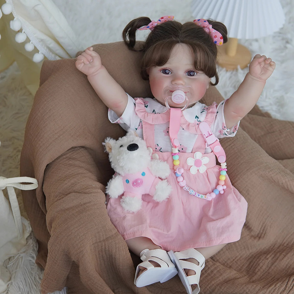 Boneca Bebê Reborn 48cm Menina Silicone Olho Castanho com Acessórios Brastoy