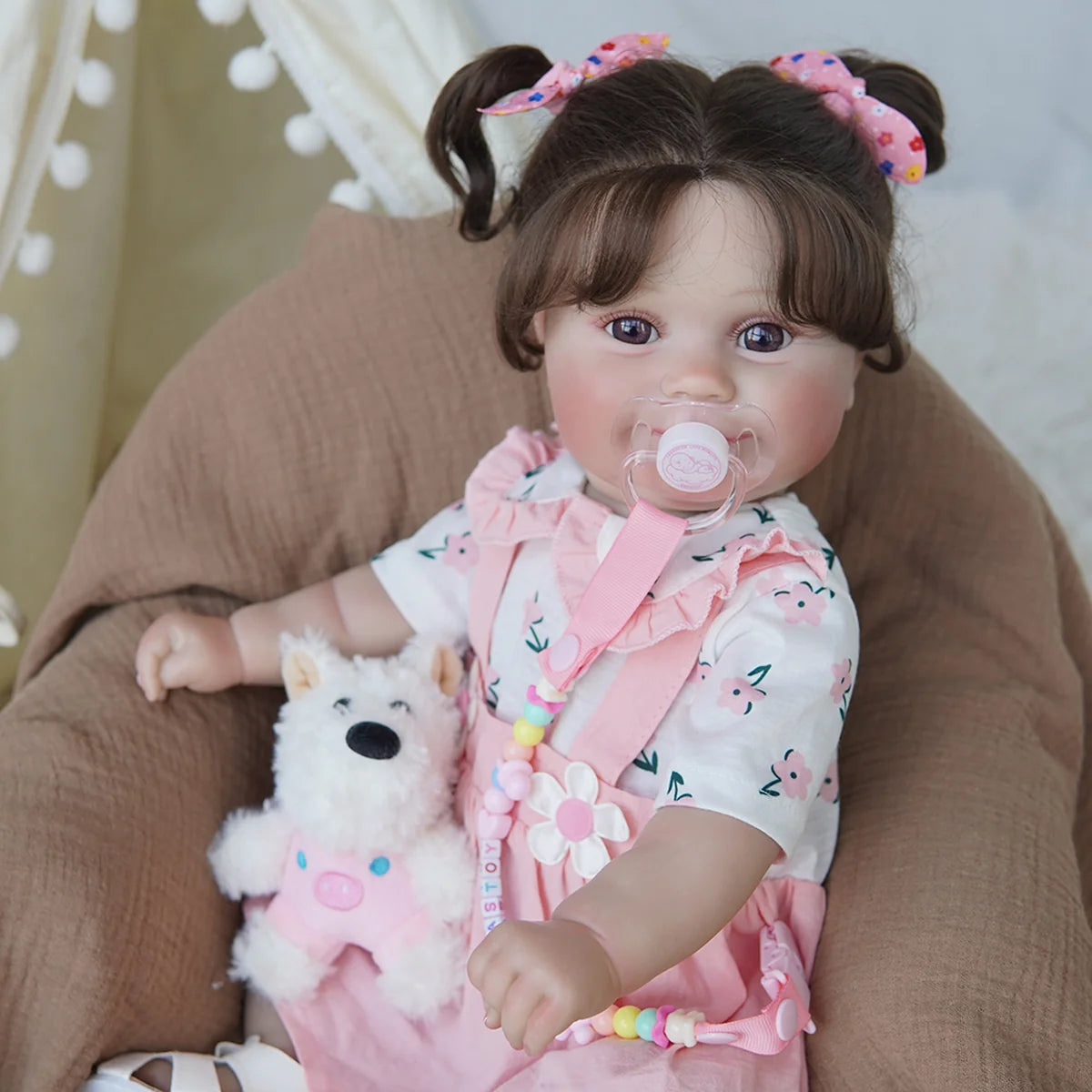 Boneca Bebê Reborn 48cm Menina Silicone Olho Castanho com Acessórios Brastoy