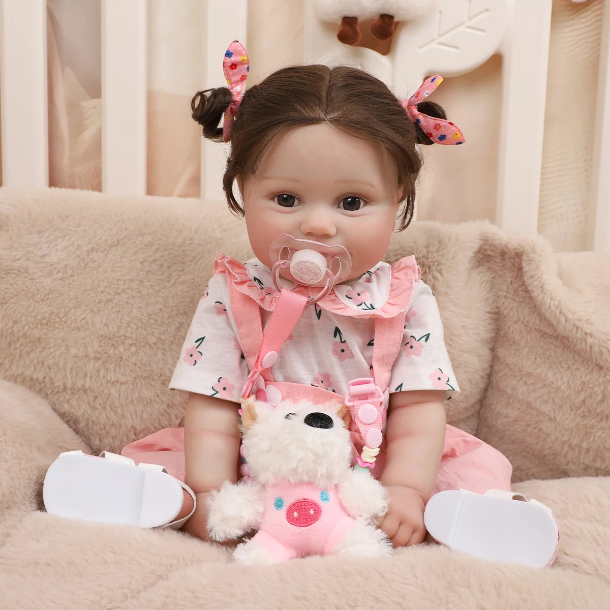 Boneca Bebê Reborn 48cm Menina Silicone Olho Castanho com Acessórios Brastoy