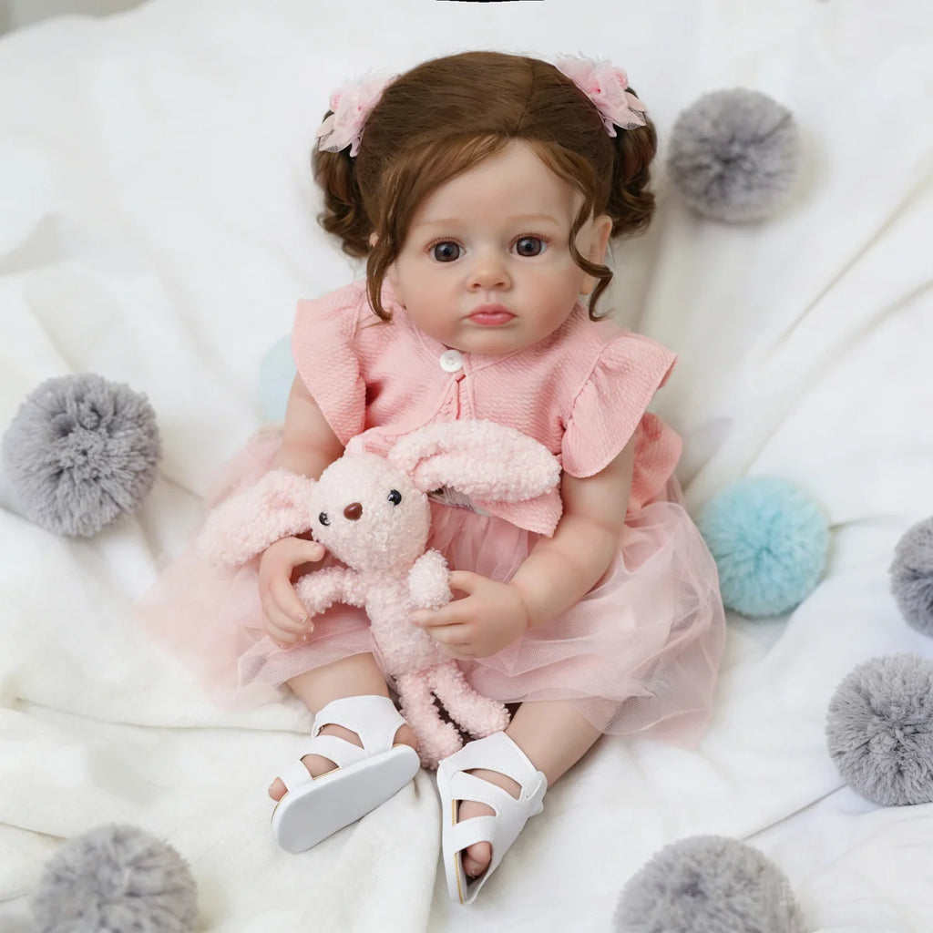 Boneca Bebê Reborn Silicone 55cm Menina Olho Castanho Vestido rosa com Acessórios Brastoy
