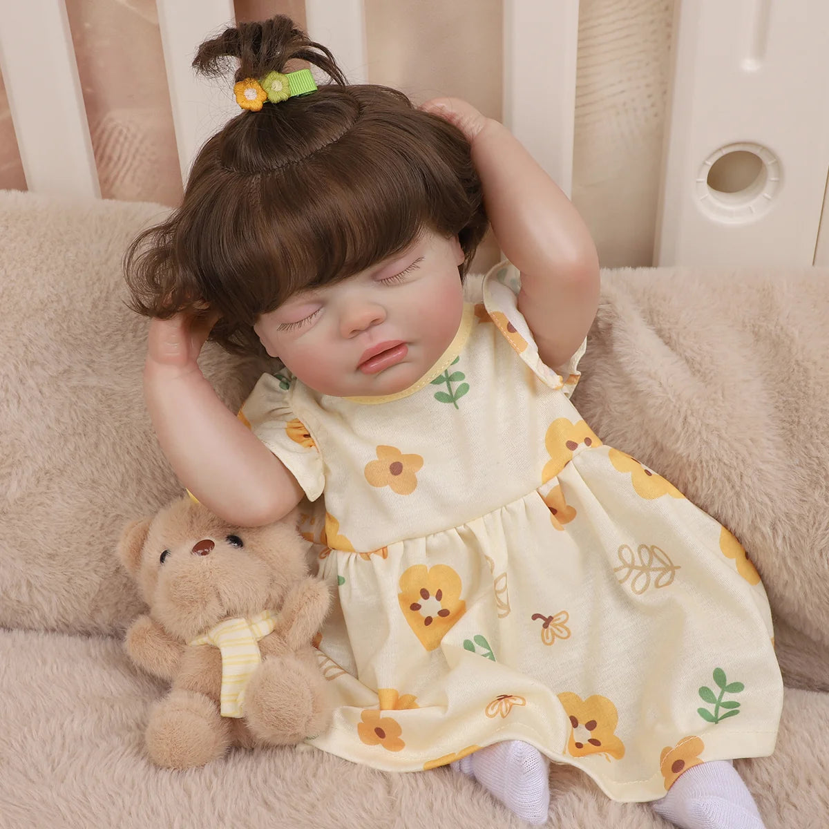Boneca Bebê Reborn Silicone 48cm Menina Olho fechado Pode dar Banho com Acessórios Brastoy
