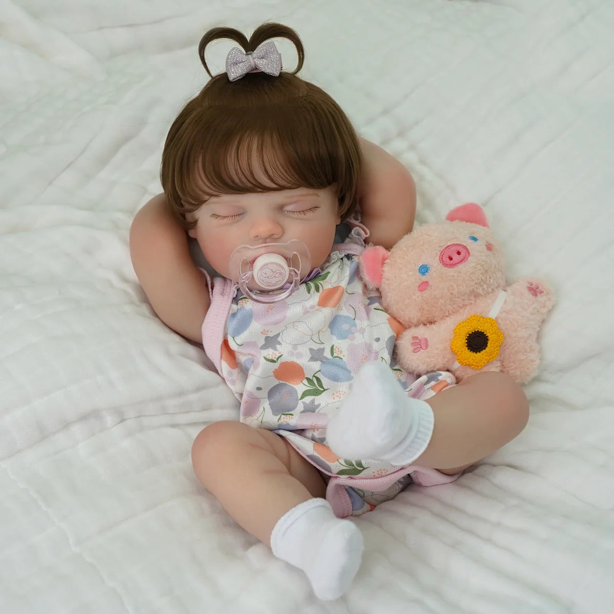 Boneca Bebê Reborn Silicone 48cm Menina Olho Fechado Rosa Pode dar Banho com Acessórios Brastoy