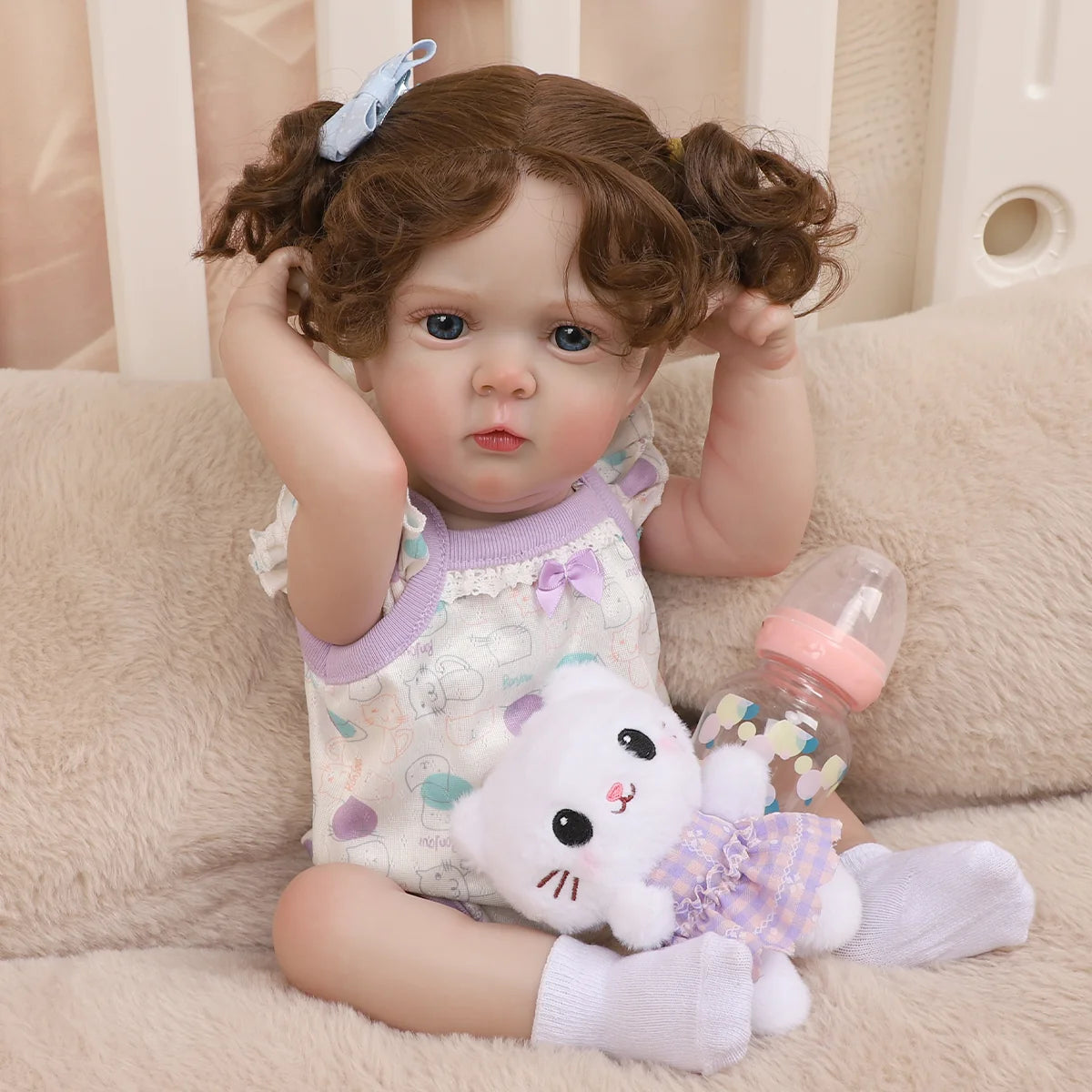 Boneca Bebê Reborn Silicone 48cm Menina Olho Azul com Acessórios Pode dar Banho Brastoy