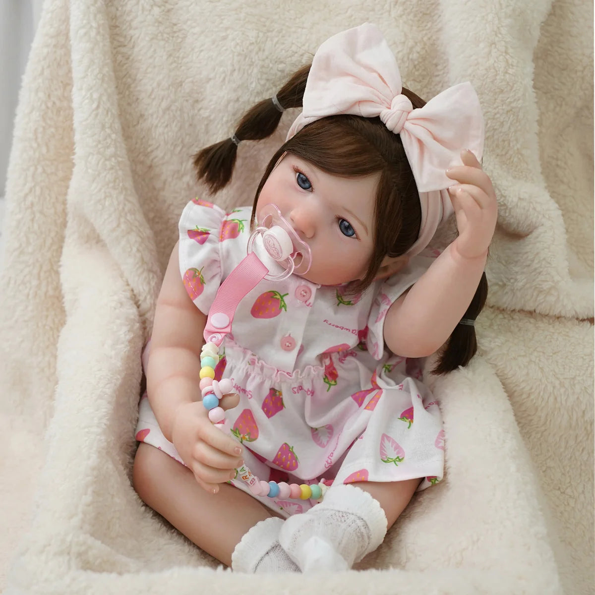 Boneca Bebê Reborn Menina 55cm Silicone Olho Azul com Acessórios Brastoy
