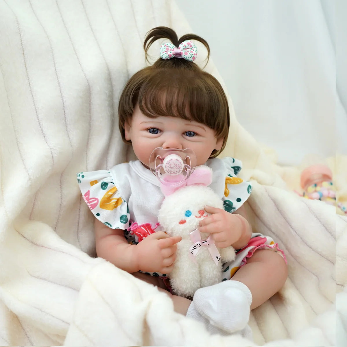 Boneca Bebê Reborn Realista Menina 48cm Corpo De Silicone Com Olhos Azuis Com Acessório Brastoy