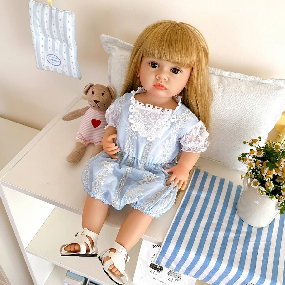 Boneca Bebê Reborn Realista Ursinho Silicone Conjunto de Roupa Chupeta Mamadeira e Pelúcia Original Completo