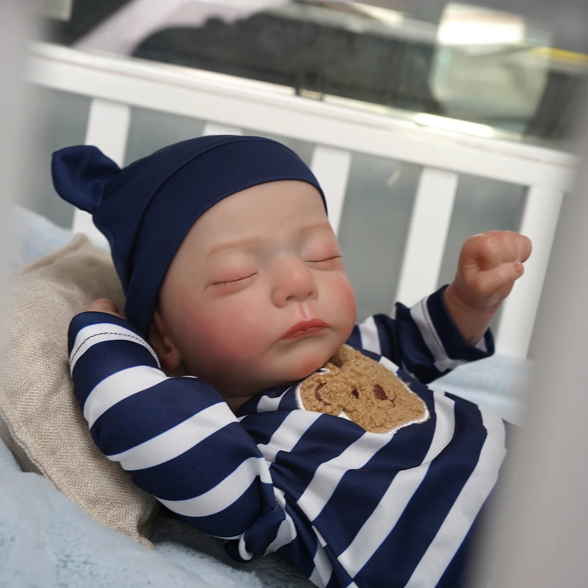 Boneco Bebê Reborn Menino Realista Silicone Conjunto de Roupa Chupeta Mamadeira e Pelúcia Original Completo